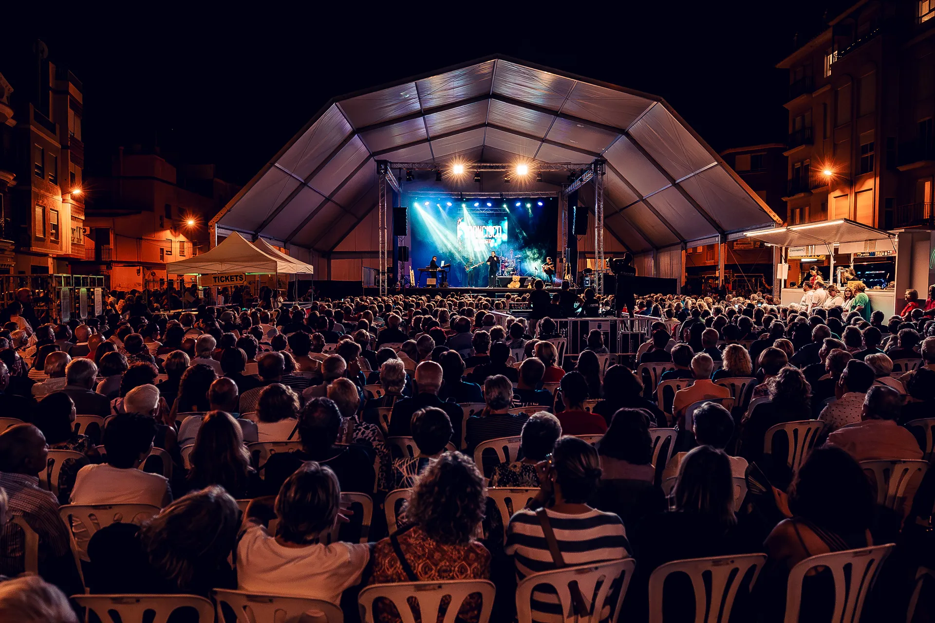 Montaje personalizado escenario